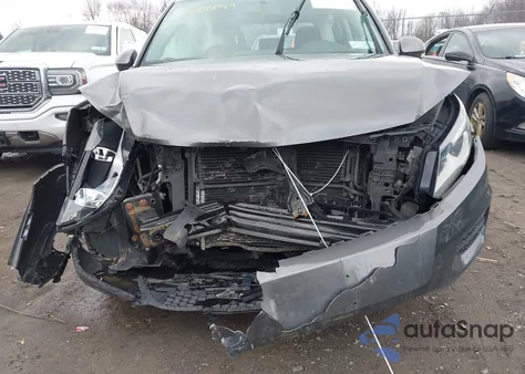 2018 Volkswagen Tiguan Limited 2.0T z USA, uszkodzony, nr VIN WVGBV7AX0JK003853